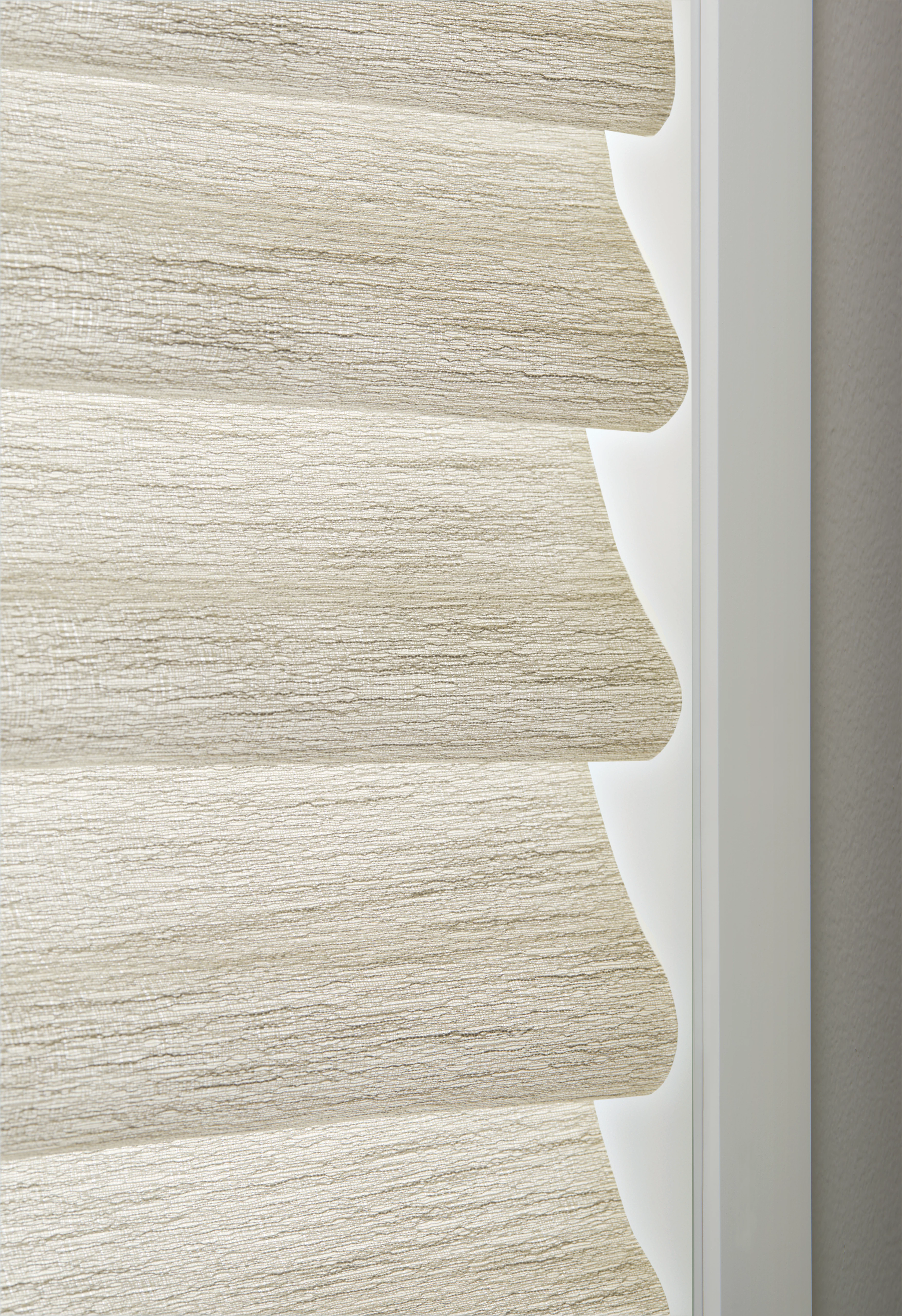 Worldwide Flooring Design Center Vignette® Roman Shades Vignette® Roman Shades Hunter Douglas 