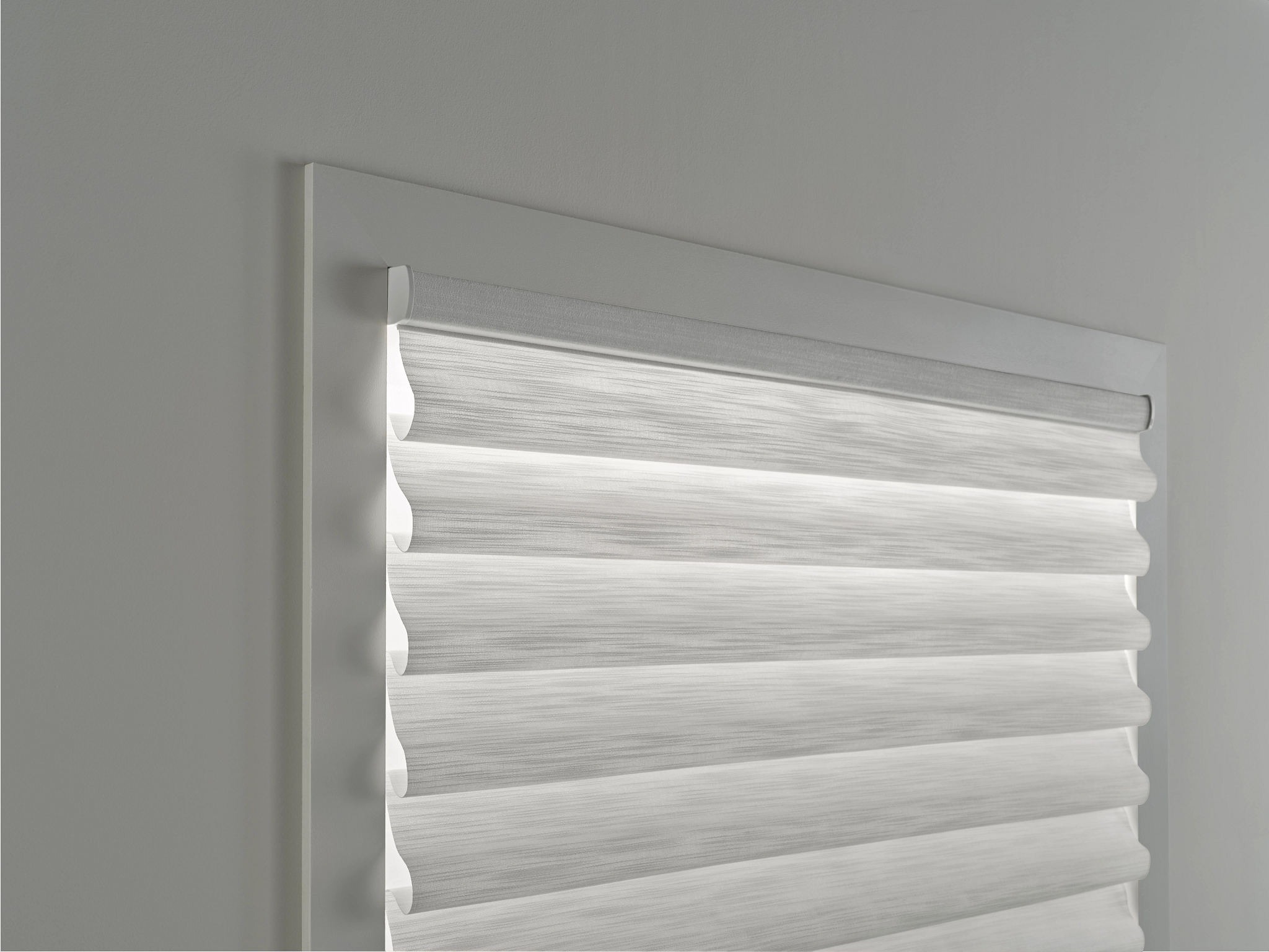 Worldwide Flooring Design Center Vignette® Roman Shades Vignette® Roman Shades Hunter Douglas 