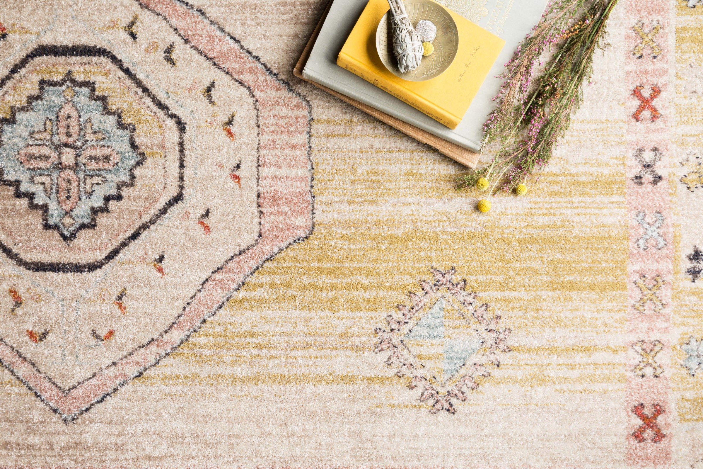 Graham Antique Ivory / Multi