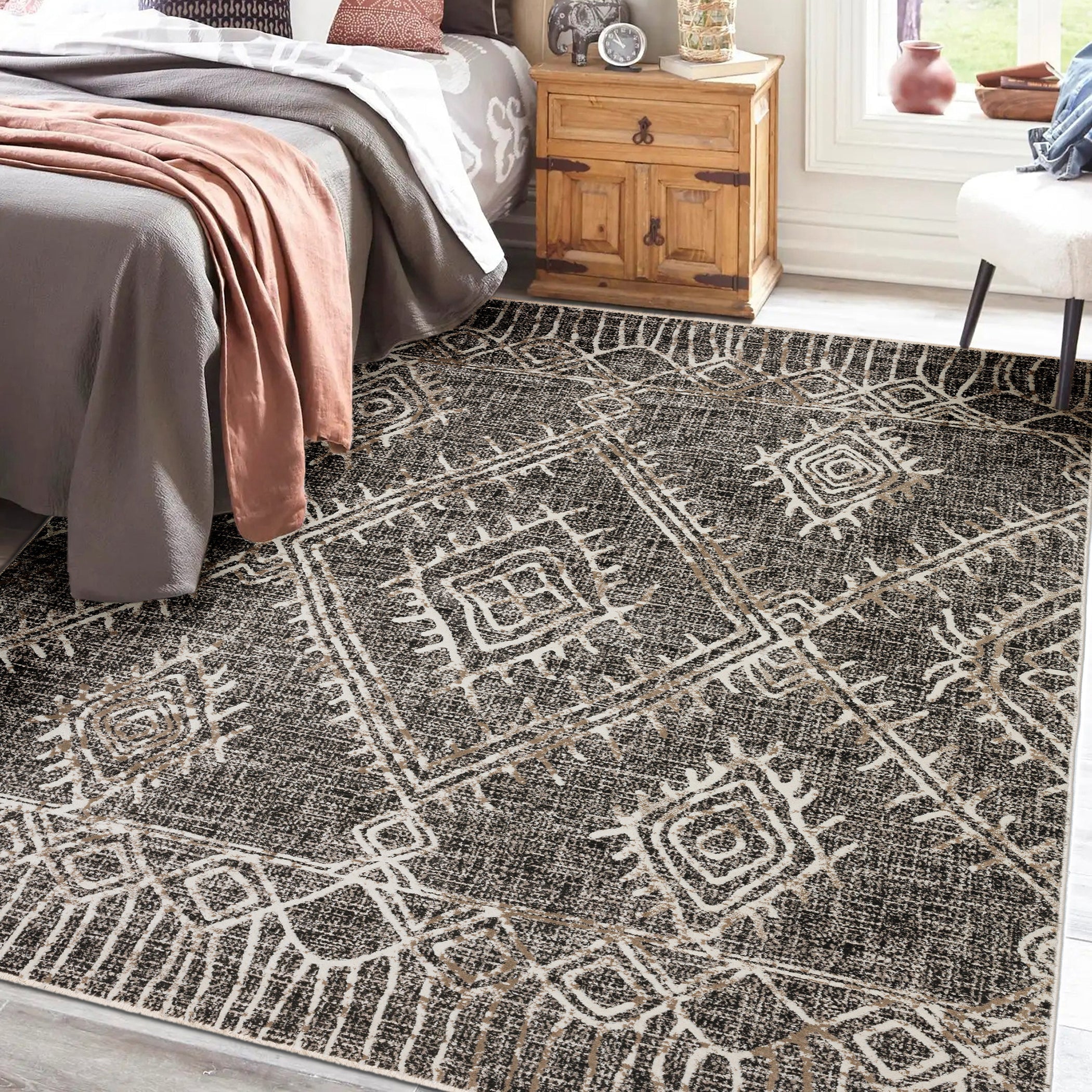 The Rug Corner Dalyn Izmir IZ1 Midnight  Izmir IZ1 Midnight