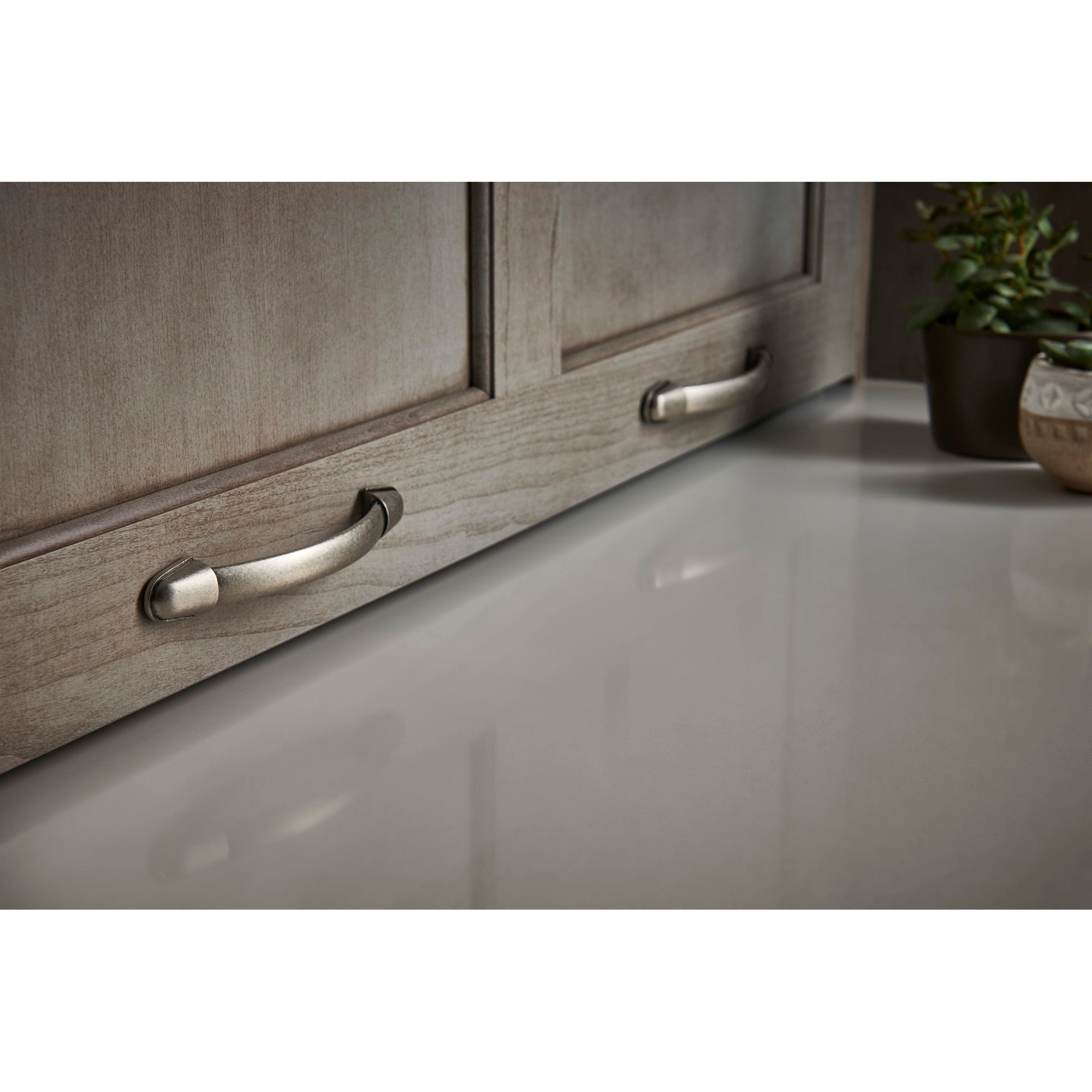 Worldwide Flooring Design Center Buckle Pull 5 1/16 Inch (c-c) Patina Rouge Buckle Pull 5 1/16 Inch (c-c) Patina Rouge Top Knobs Decorative Hardware