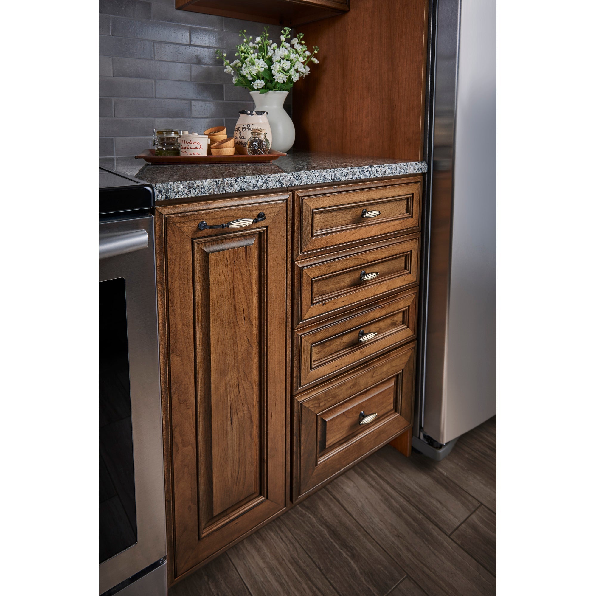 Worldwide Flooring Design Center Tuscany T-Handle 2 5/8 Inch Oil Rubbed Bronze Tuscany T-Handle 2 5/8 Inch Oil Rubbed Bronze Top Knobs Decorative Hardware