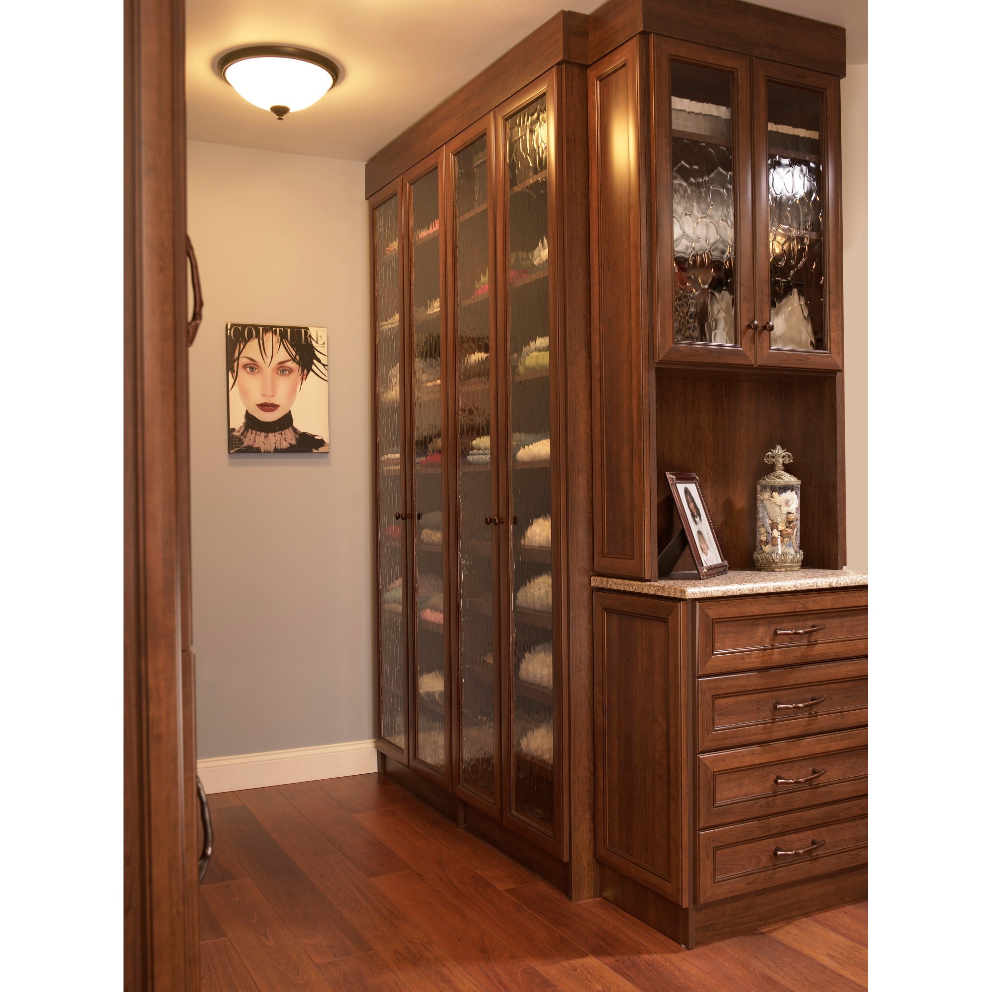 Worldwide Flooring Design Center Aspen Round Knob 1 3/8 Inch Mahogany Bronze Aspen Round Knob 1 3/8 Inch Mahogany Bronze Top Knobs Decorative Hardware
