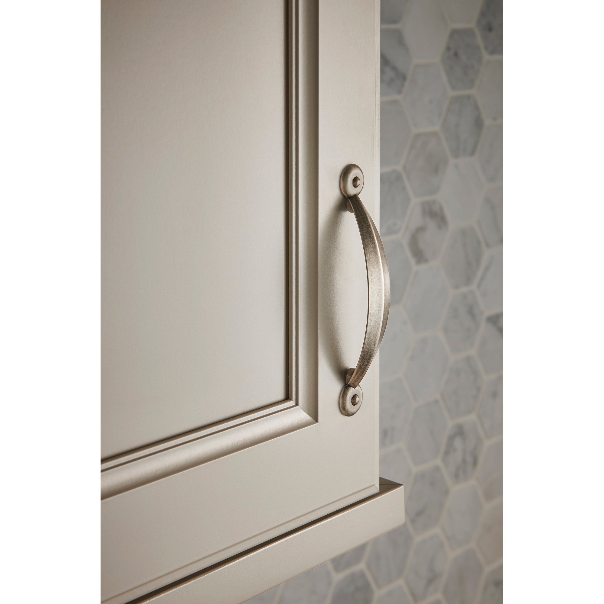 Worldwide Flooring Design Center Angle Pull 3 Inch (c-c) Oil Rubbed Bronze Angle Pull 3 Inch (c-c) Oil Rubbed Bronze Top Knobs Decorative Hardware