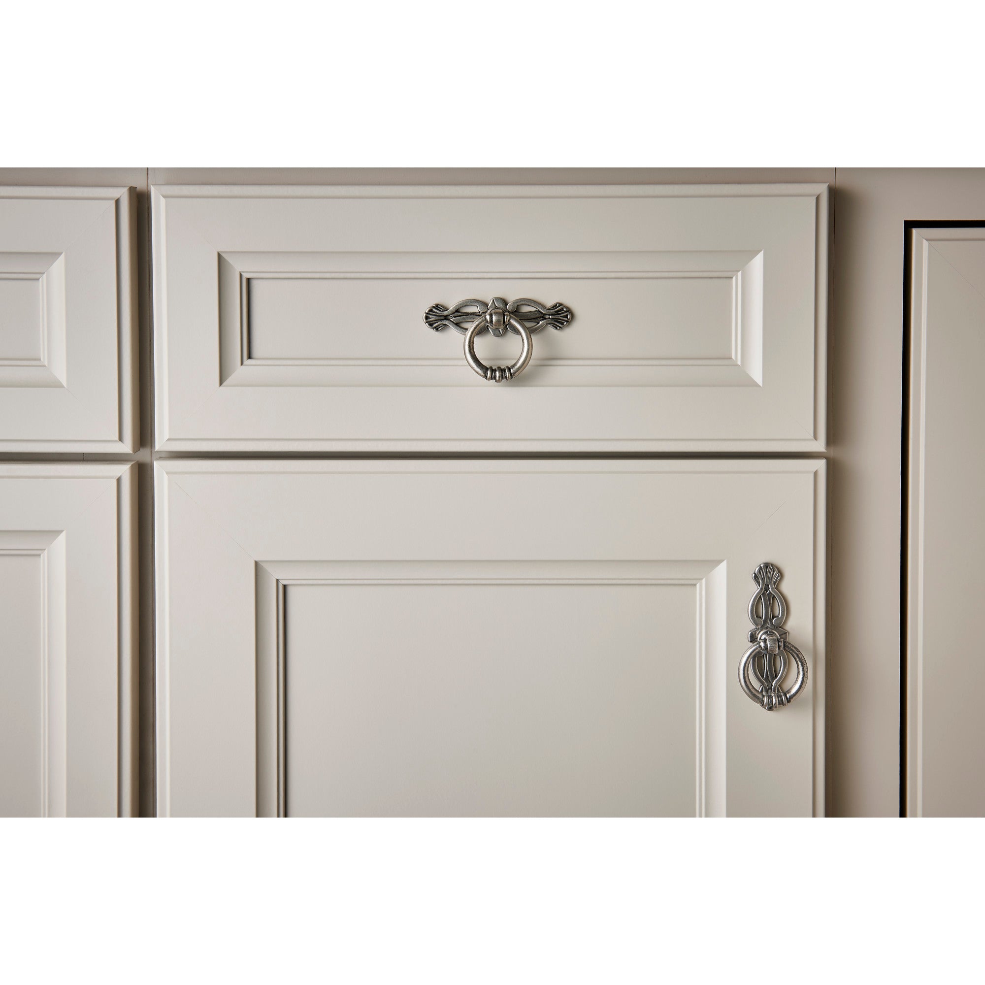 Worldwide Flooring Design Center Newton Ring 1 1/2 Inch Dark Antique Brass Newton Ring 1 1/2 Inch Dark Antique Brass Top Knobs Decorative Hardware