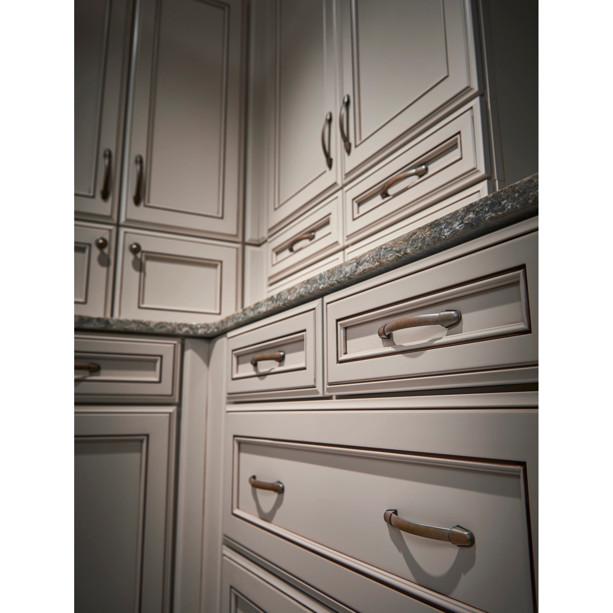 Worldwide Flooring Design Center Buckle Pull 5 1/16 Inch (c-c) Polished Chrome Buckle Pull 5 1/16 Inch (c-c) Polished Chrome Top Knobs Decorative Hardware