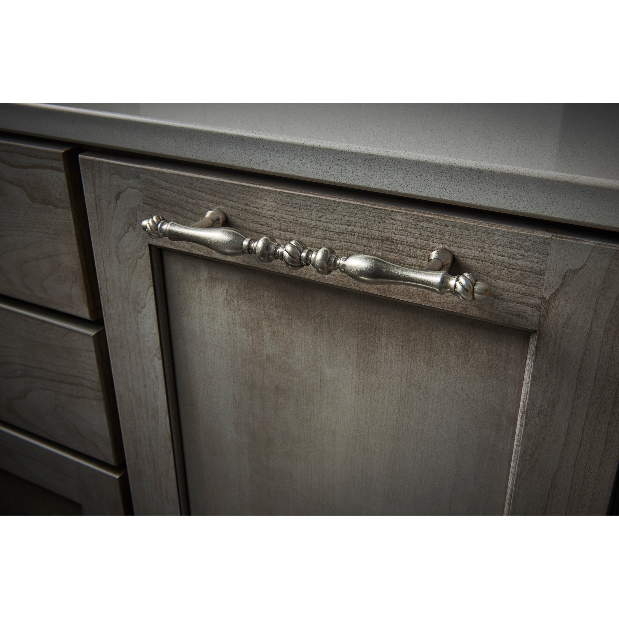 Worldwide Flooring Design Center Somerset Melon Pull 7 Inch (c-c) Polished Chrome Somerset Melon Pull 7 Inch (c-c) Polished Chrome Top Knobs Decorative Hardware