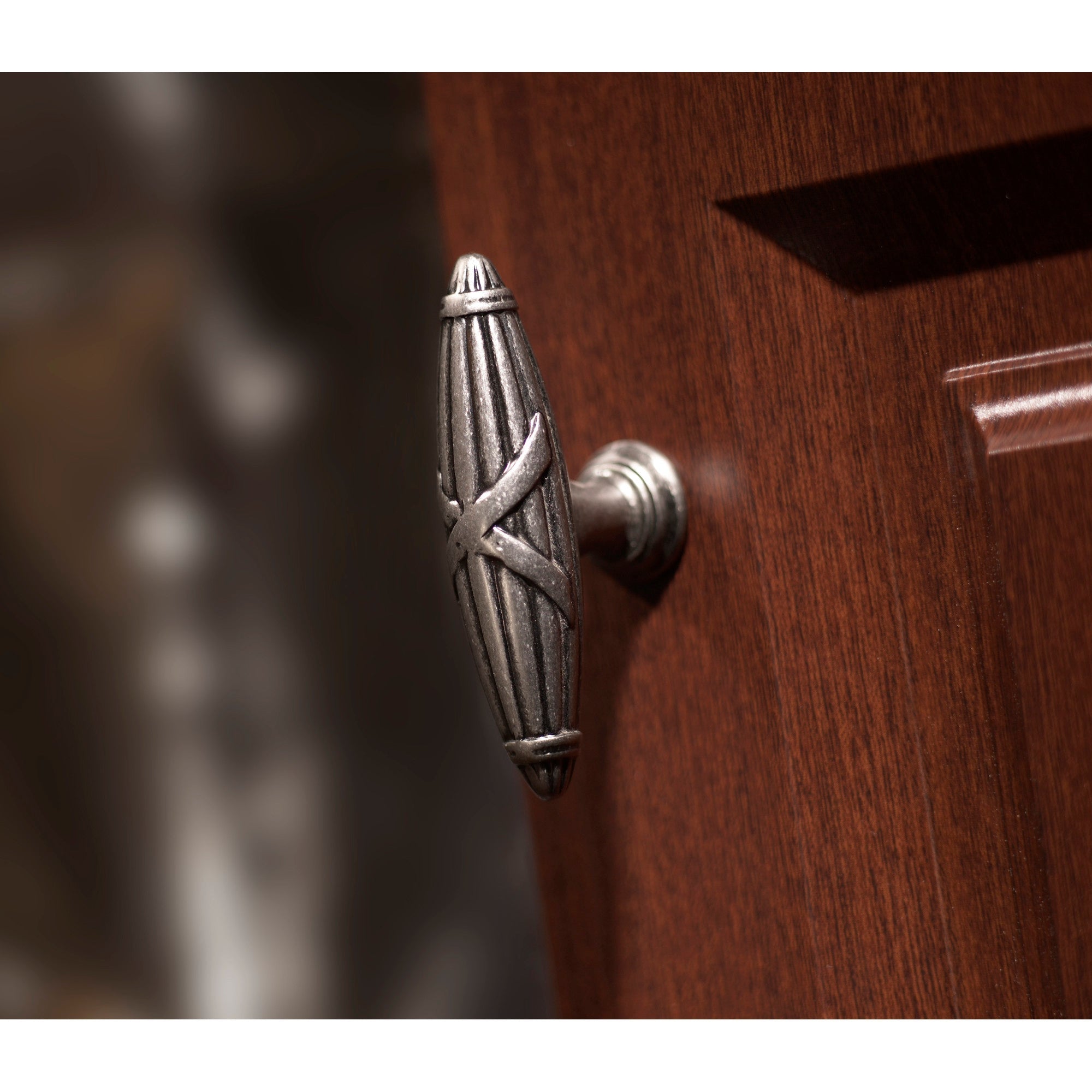 Worldwide Flooring Design Center Ribbon & Reed T-Pull 2 3/4 Inch German Bronze Ribbon & Reed T-Pull 2 3/4 Inch German Bronze Top Knobs Decorative Hardware