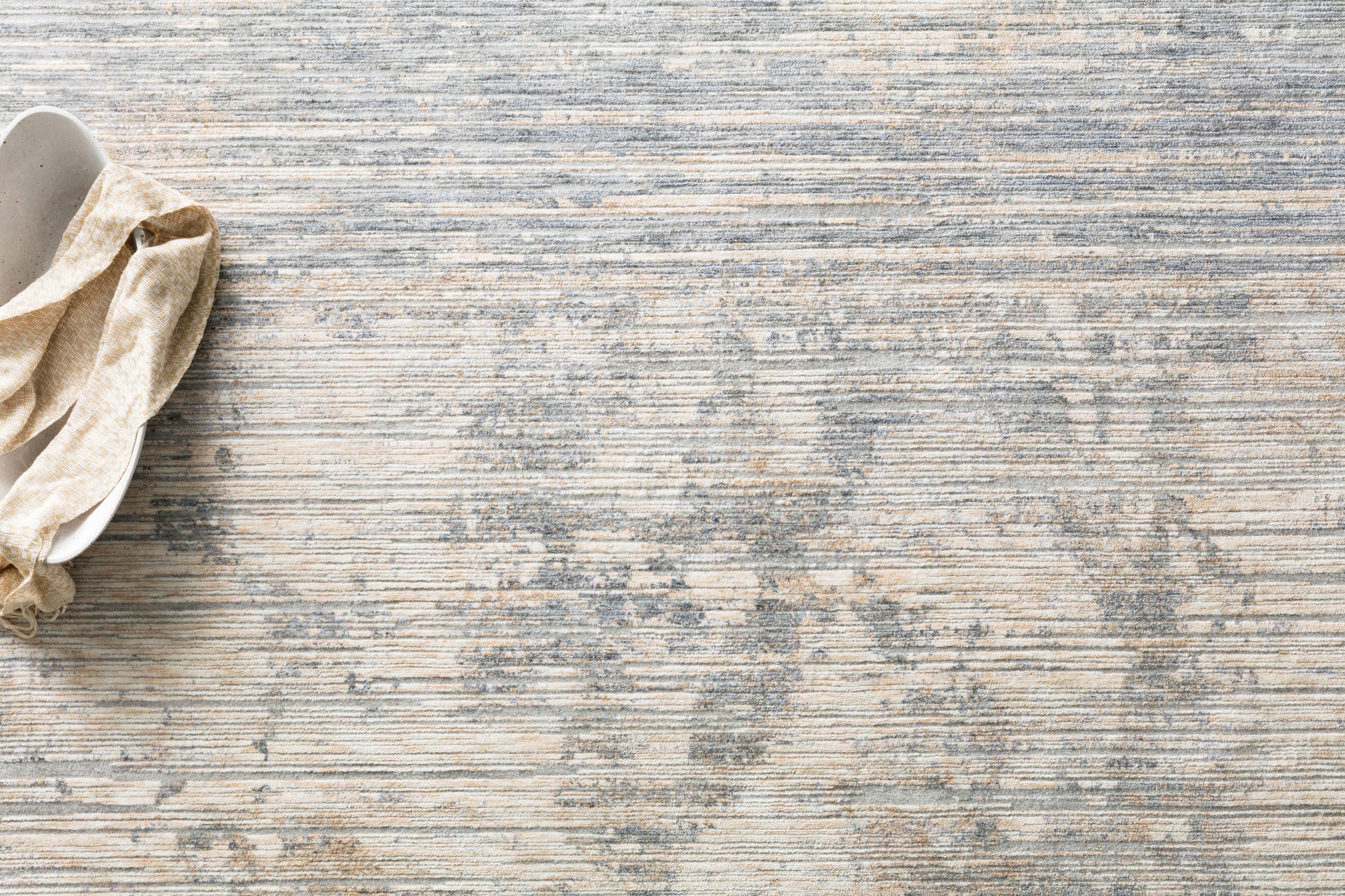 Pandora Ivory / Blue