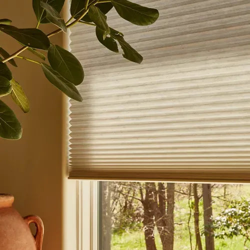 Worldwide Flooring Design Center Duette® Cellular Shades Duette® Cellular Shades Hunter Douglas 