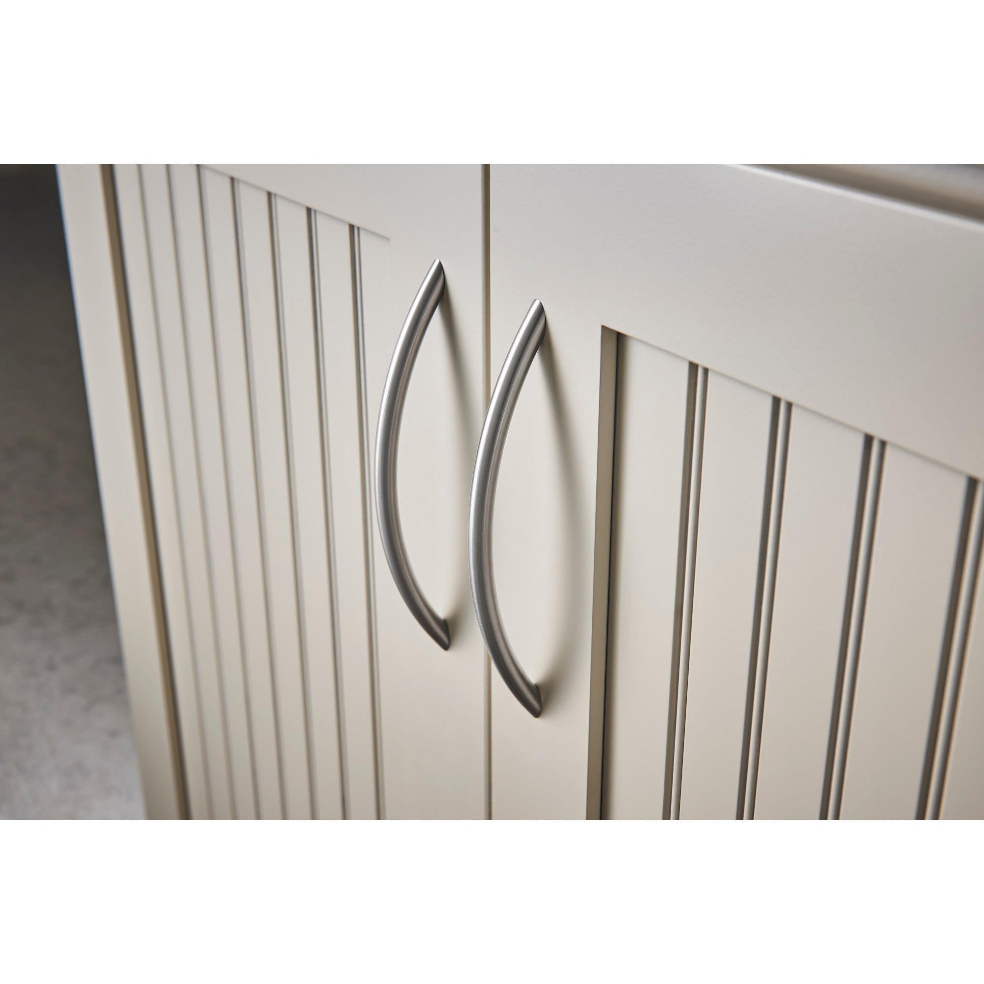 Worldwide Flooring Design Center Solid Bowed Bar Pull 3 3/4 Inch (c-c) Brushed Stainless Steel Solid Bowed Bar Pull 3 3/4 Inch (c-c) Brushed Stainless Steel Top Knobs Decorative Hardware