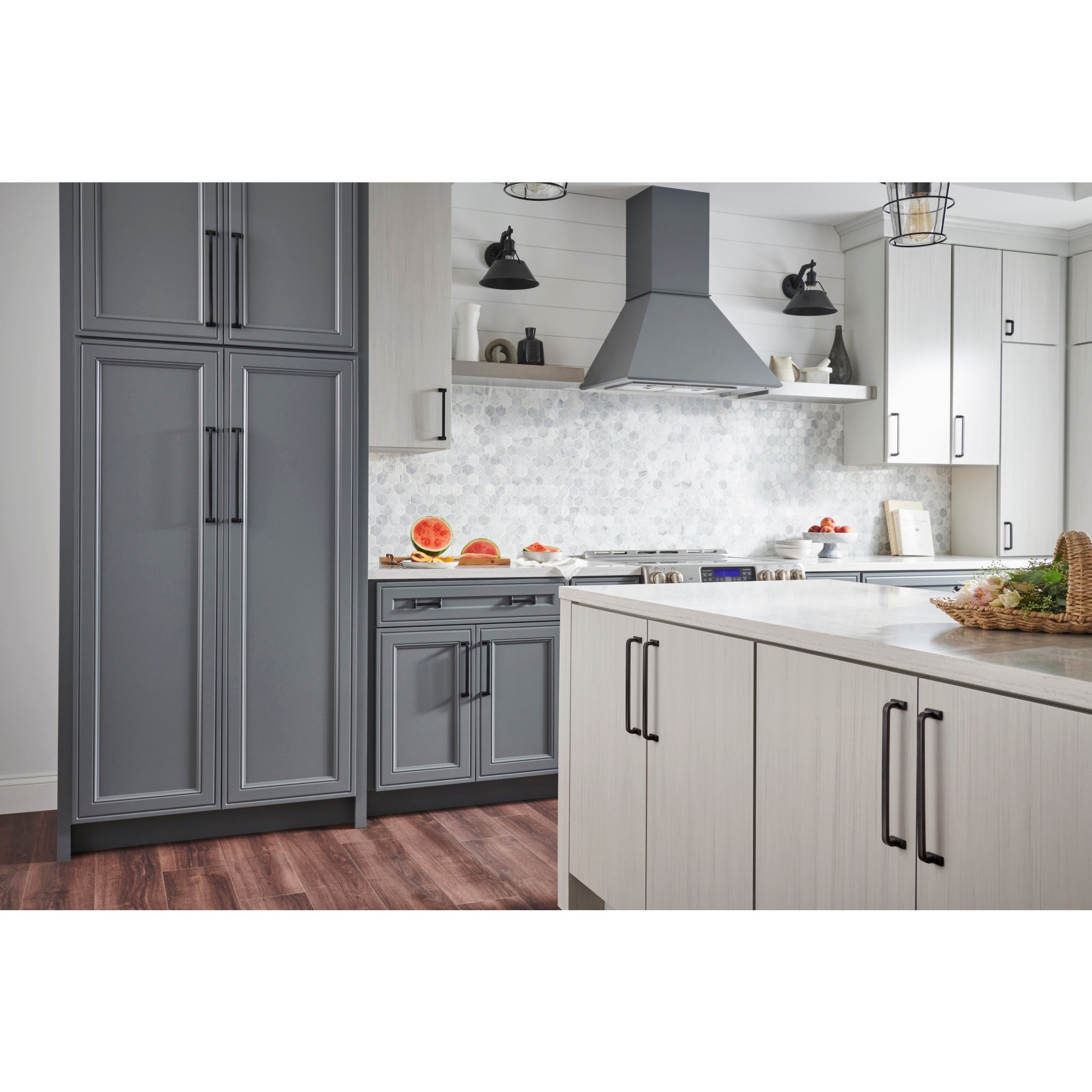 Worldwide Flooring Design Center Harrison Pull 8 13/16 Inch (c-c) Flat Black Harrison Pull 8 13/16 Inch (c-c) Flat Black Top Knobs Decorative Hardware