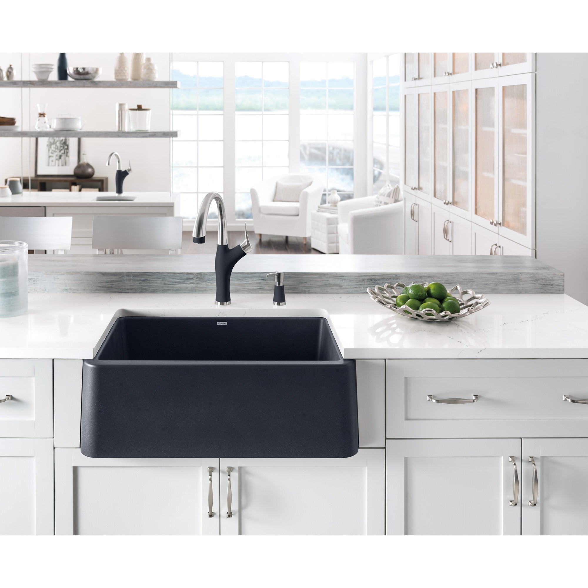 Worldwide Flooring Design Center Contour Pull 3 3/4 Inch (c-c) Polished Chrome Contour Pull 3 3/4 Inch (c-c) Polished Chrome Top Knobs Decorative Hardware