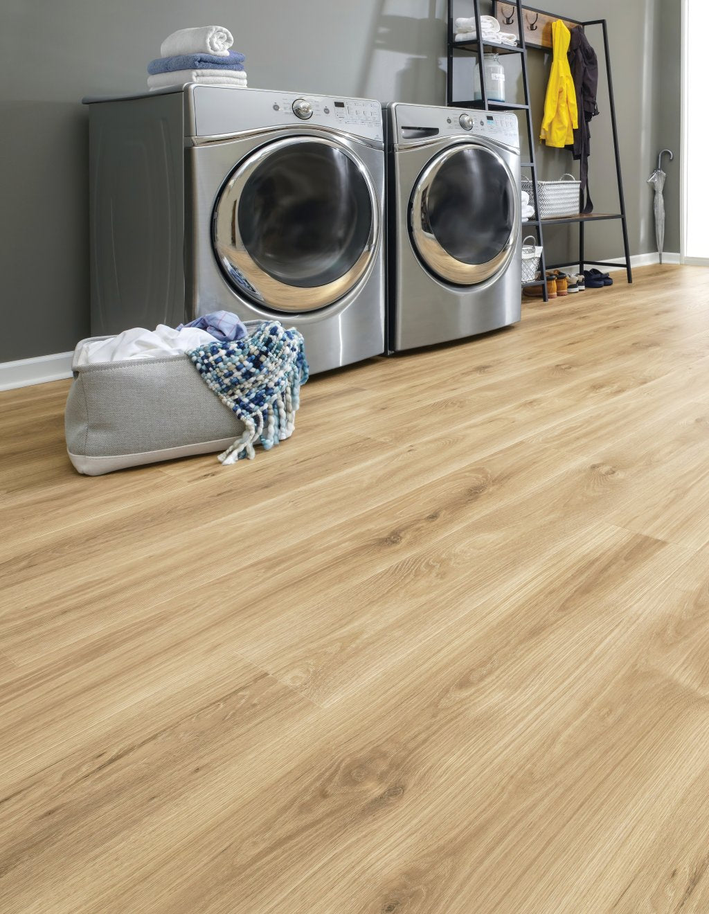 Worldwide Flooring Design Center FORTE - WHARFSIDE FORTE - WHARFSIDE Mohawk Flooring Floors