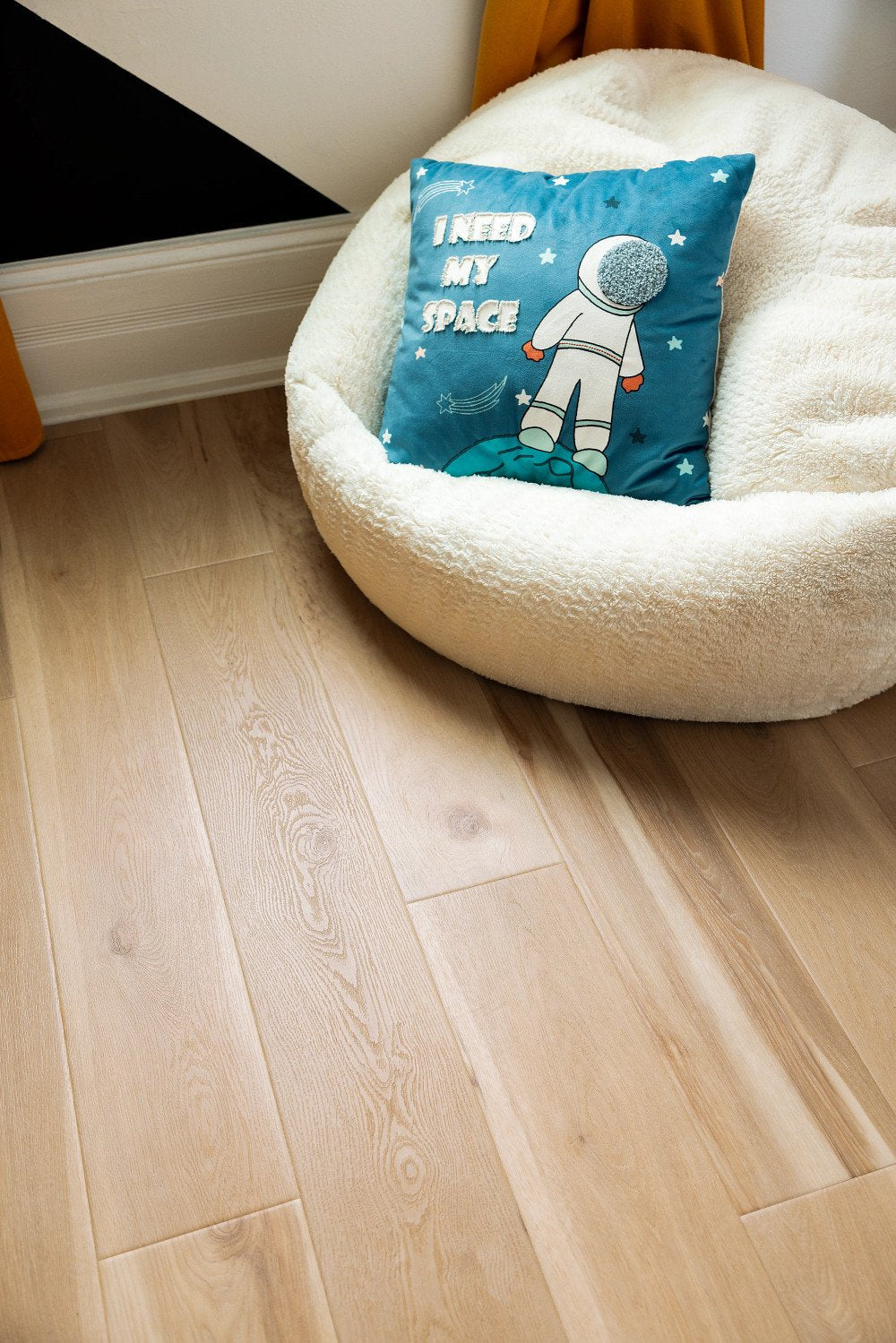Worldwide Flooring Design Center LIFETME LUX HD - BLENDED PRALINE LIFETME LUX HD - BLENDED PRALINE US Floors COREtec Floors